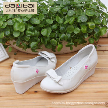 2015 hot selling good quality white leather wedge nurse shoes